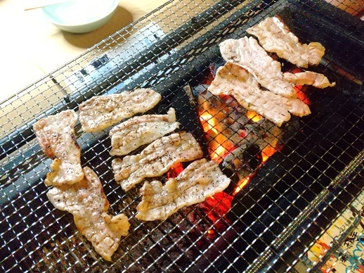 ベランダ焼き肉.JPG