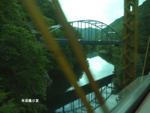橋を渡る.jpg
